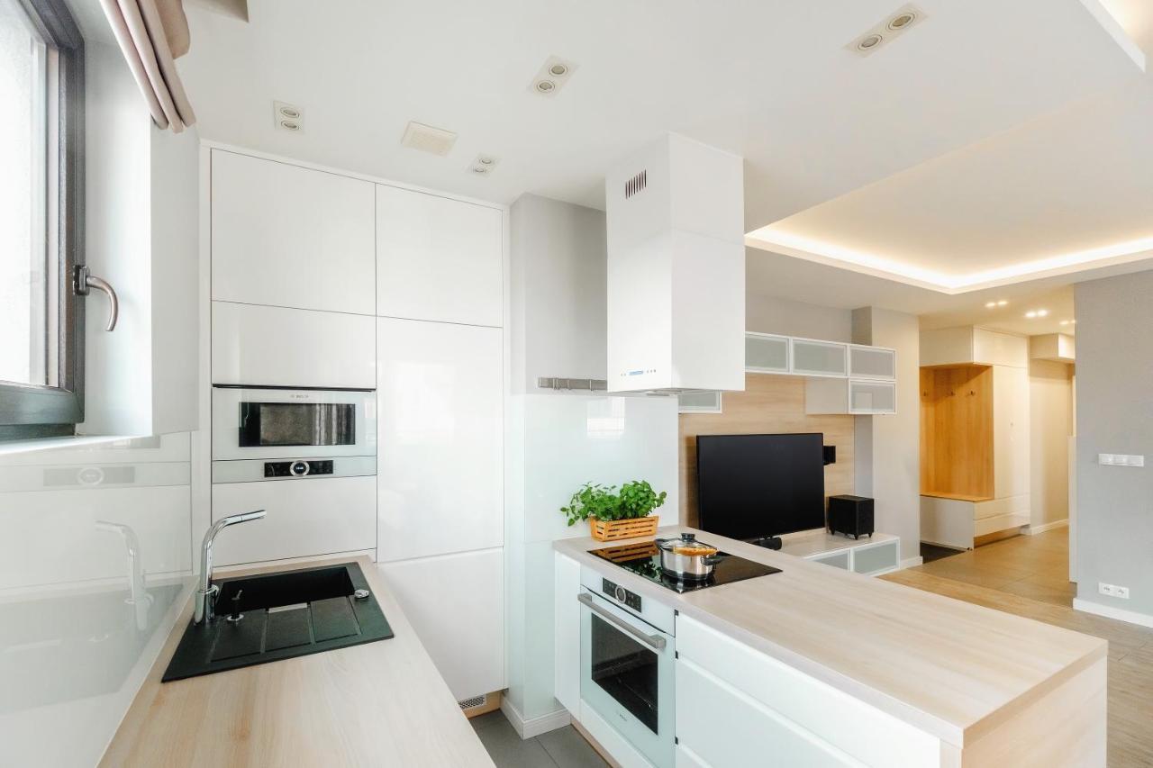 Apartament Jana Kazimierza 47 - 2 Sypialnie, 70M2, Balkon, Parking, Wi-Fi Warsaw Luaran gambar