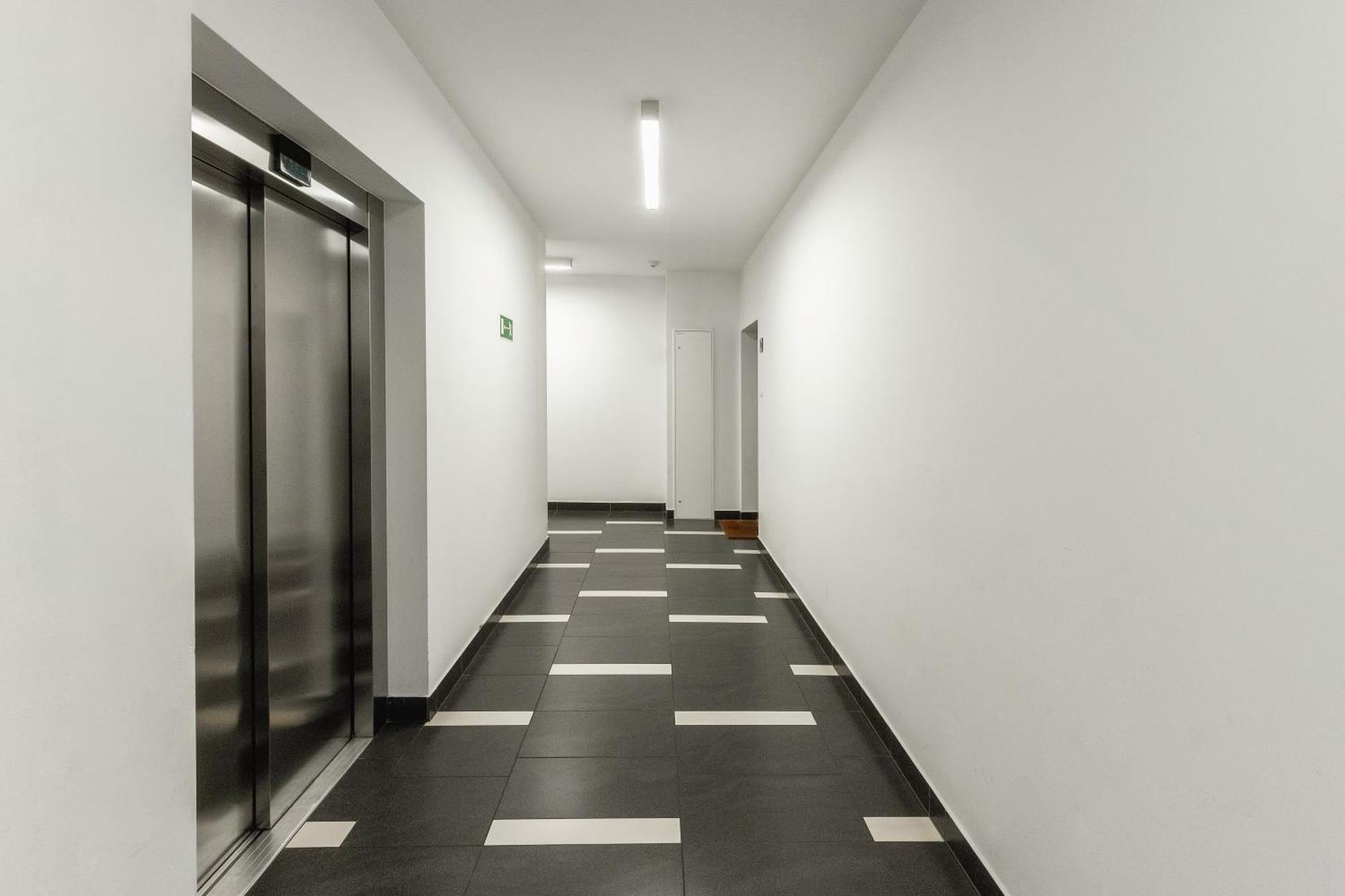 Apartament Jana Kazimierza 47 - 2 Sypialnie, 70M2, Balkon, Parking, Wi-Fi Warsaw Luaran gambar